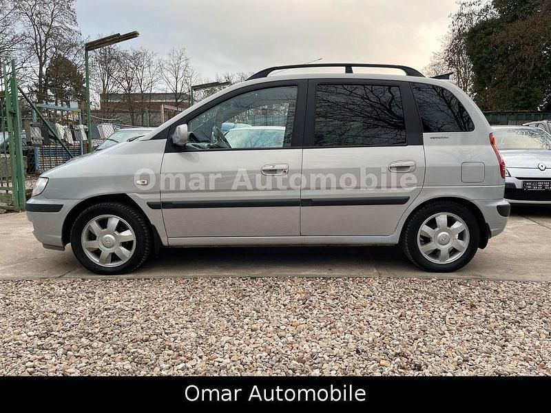 Gebraucht Hyundai Matrix 103 PS (75 kW) 2004 Silber Van / Kleinbus