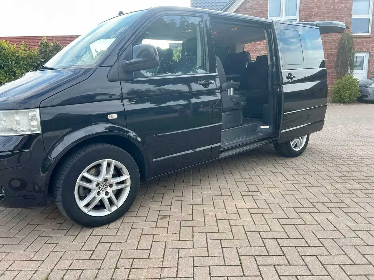 Gebraucht VW T5 Highline 174 PS (127 kW) 2008 Schwarz Van