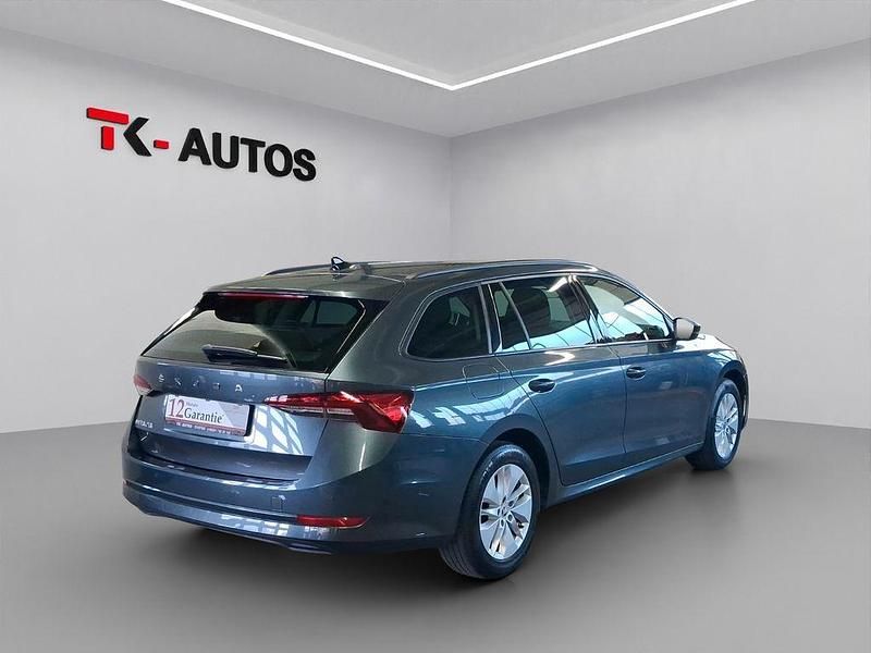 Gebraucht Skoda Octavia 150 PS (110 kW) 2020 Seda quartz/quartz grey Kombi