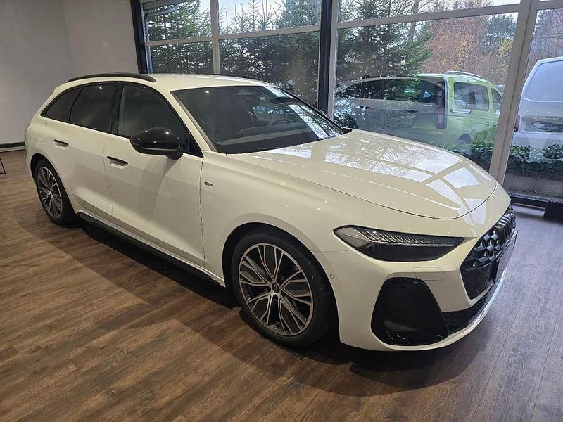 Neu Audi A5 S-Line 150 PS (110 kW) 2025 Weiß Coupé