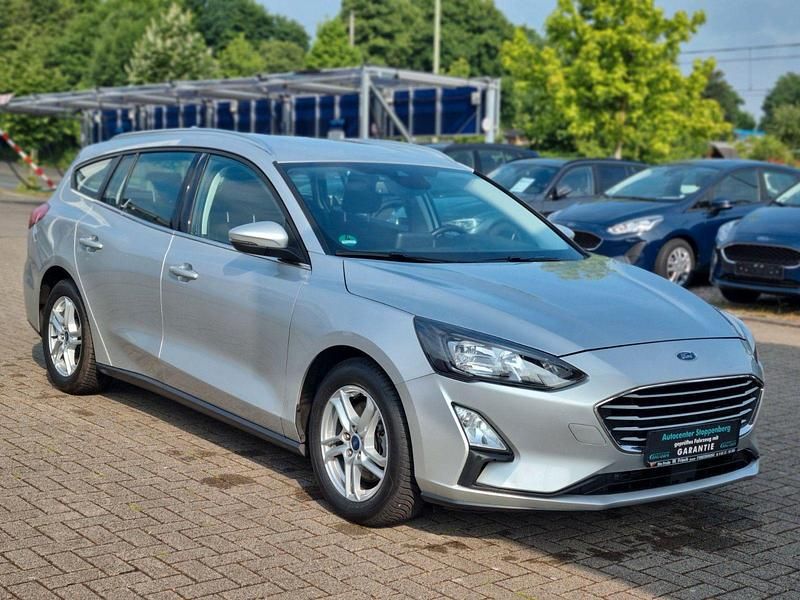 Gebraucht Ford Focus Cool & Connect 125 PS (91 kW) 2022 Silber Kombi