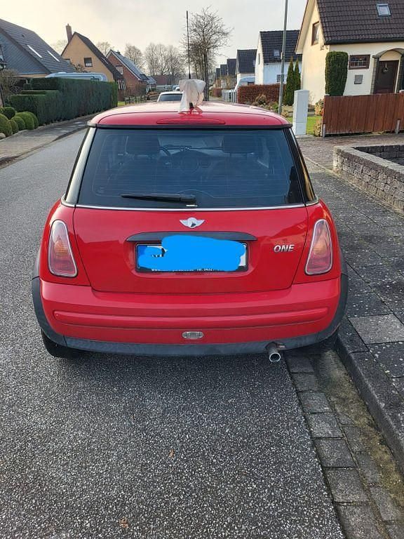 Gebraucht Mini ONE 90 PS (66 kW) 2002 Rot Kleinwagen