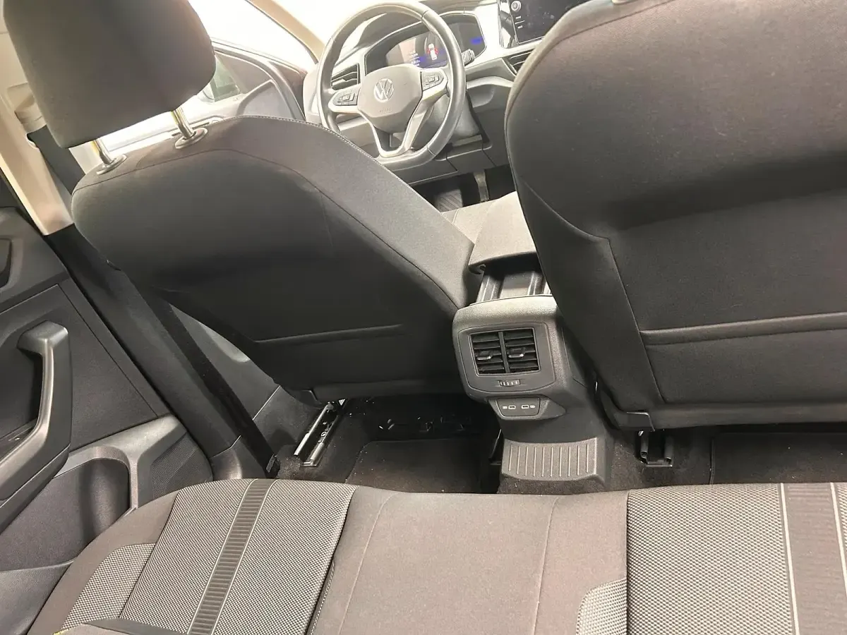 Gebraucht VW T-Roc Life 110 PS (80 kW) 2023 Grau SUV