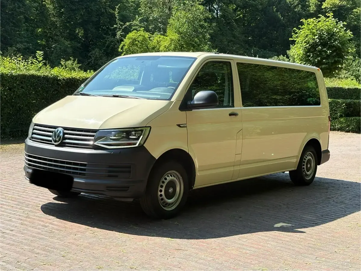 Gebraucht VW Caravelle 105 PS (77 kW) 2016 Gelb Van