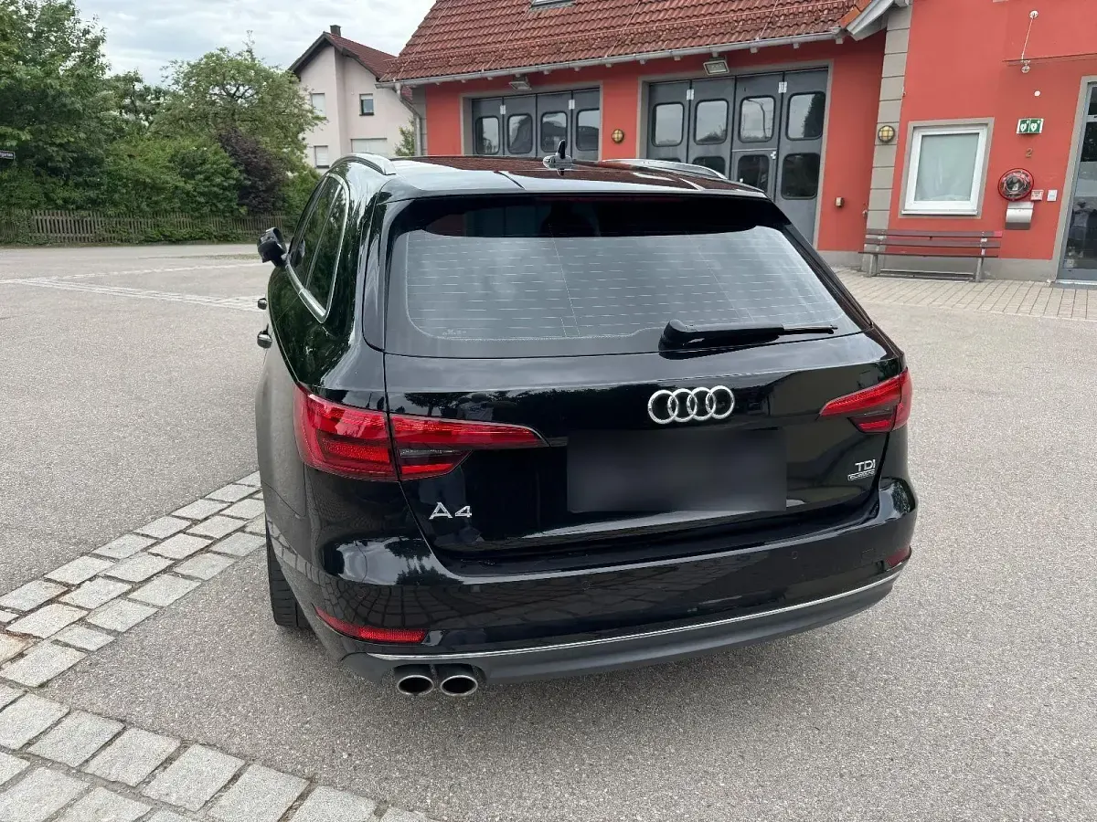 Gebraucht Audi A4 Sport 272 PS (200 kW) 2015 Schwarz Kombi