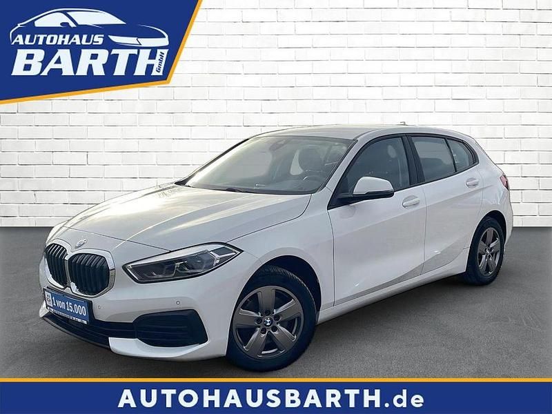 Weiß Gebraucht 2022 BMW 118 Advantage Kleinwagen | 19.790 € (Fairer Preis) - Bild 1/4