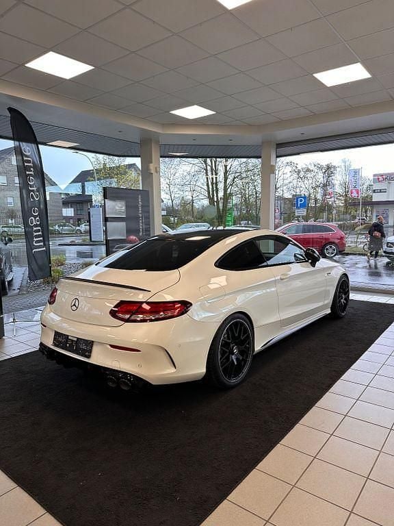 Weiß Gebraucht 2018 Mercedes C43 AMG AMG Coupé | 38.950 € (Fairer Preis) - Bild 1/4