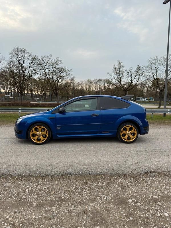 Gebraucht Ford Focus ST 225 PS (165 kW) 2006 Blau Kleinwagen