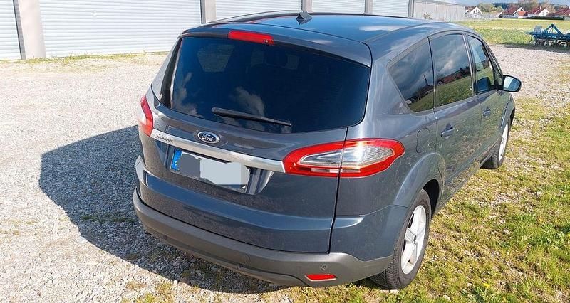 Second-hand Ford S-MAX Trend 116 CP (85 kW) 2011 Gri Monovolum