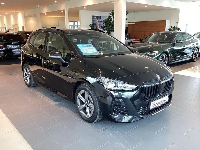 Gebraucht BMW 223 Active Tourer M Sport 204 PS (150 kW) 2025 Schwarz Van / Kleinbus