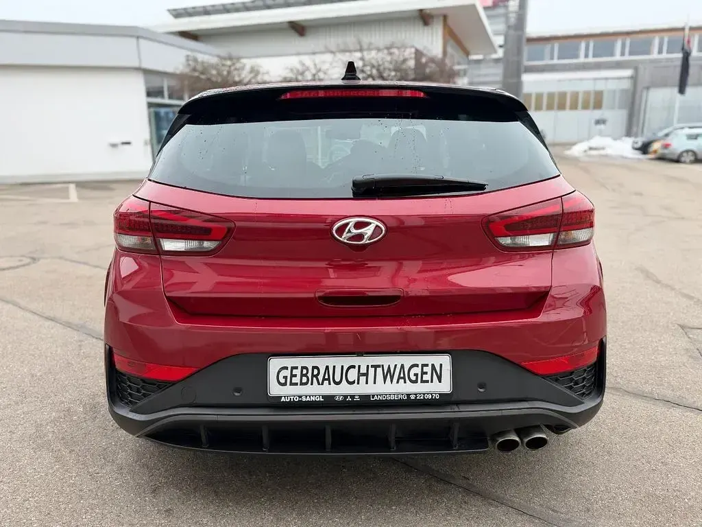 Gebraucht Hyundai i30 N Line 160 PS (117 kW) 2021 Rot Limousine