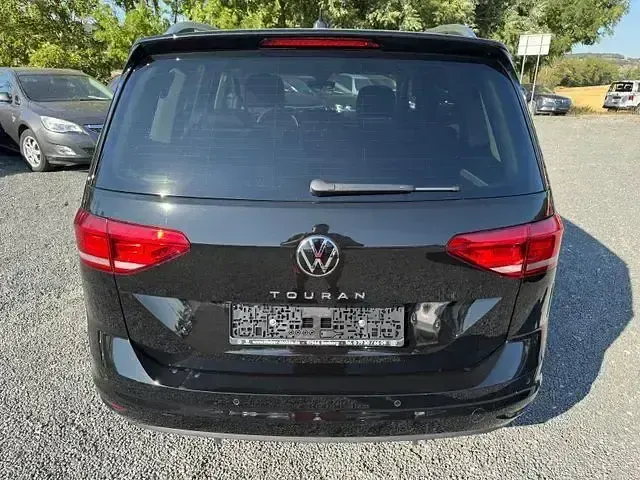 Gebraucht VW Touran Comfortline 150 PS (110 kW) 2025 Schwarz Van / Kleinbus