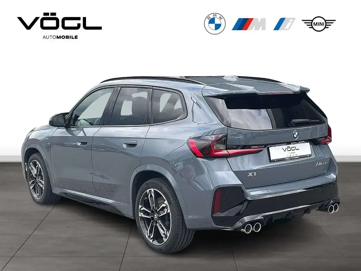 Nuevo BMW X1 Performance 300 CV (220 kW) 2026 Gris SUV