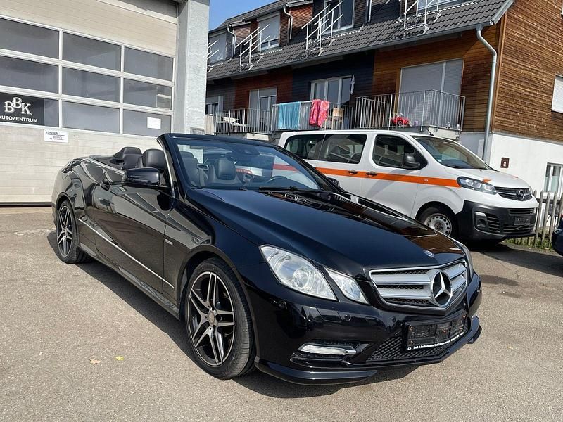Gebraucht Mercedes E350 Avantgarde 265 PS (194 kW) 2012 Schwarz Cabrio