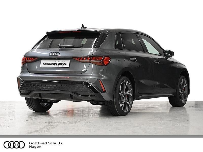 Neu Audi A3 S-Line 272 PS (200 kW) 2026 Grau Limousine