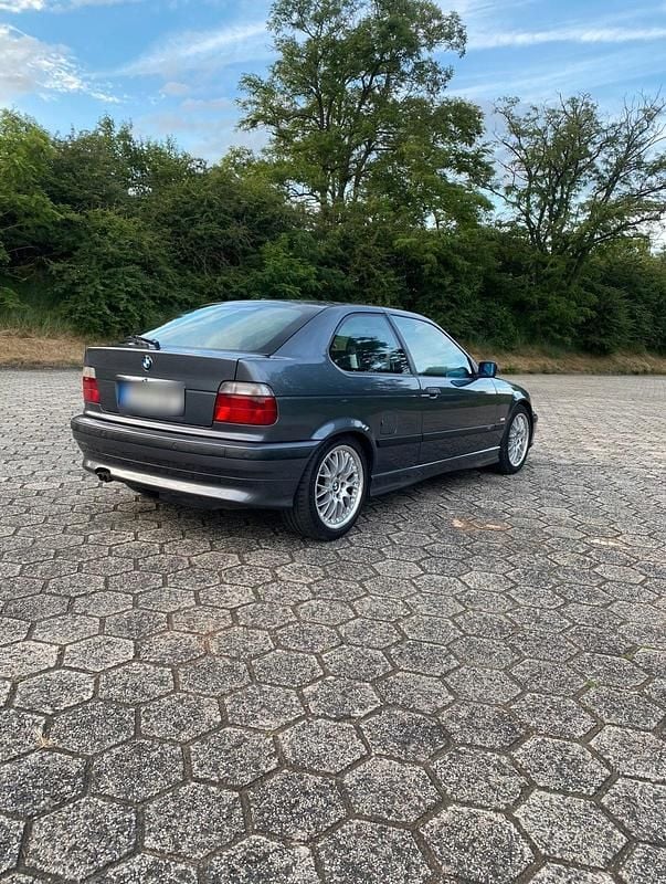 Gebraucht BMW 323 170 PS (125 kW) 2000 Grau Limousine
