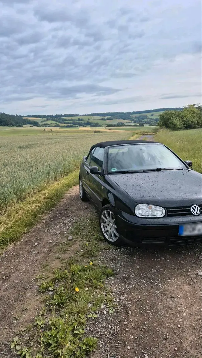 Gebraucht VW Golf 101 PS (74 kW) 1999 Schwarz Cabrio