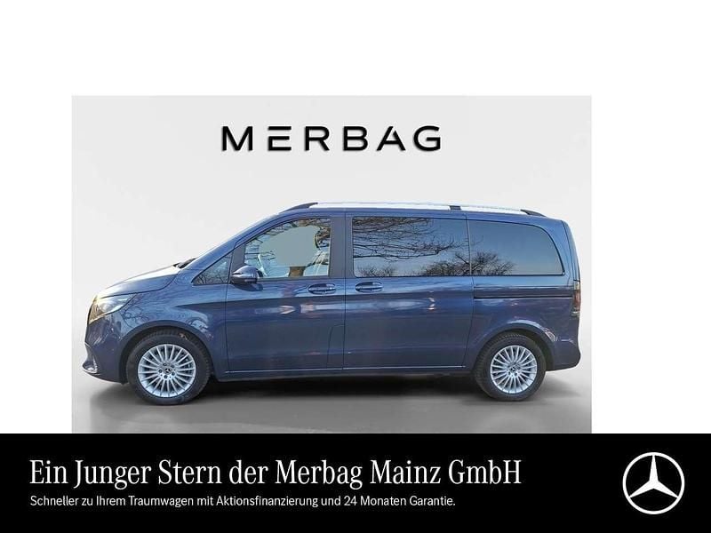Gebraucht Mercedes V220 Style 163 PS (119 kW) 2024 Sodalithblau met. Van / Kleinbus