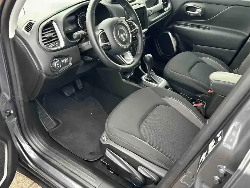 Gebraucht Jeep Renegade Limited 131 PS (96 kW) 2023 Graphite grey (vr679) SUV