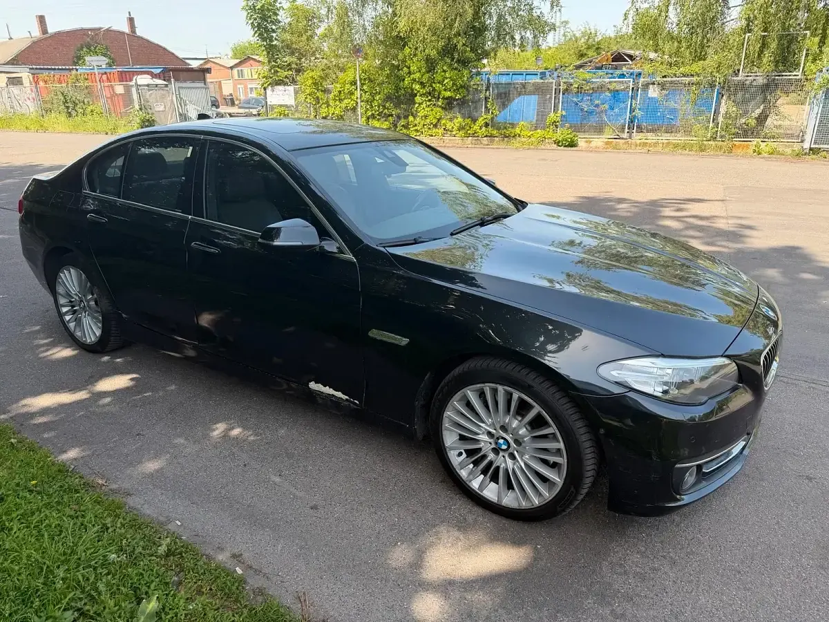 Gebraucht BMW 550 449 PS (330 kW) 2016 Schwarz Limousine