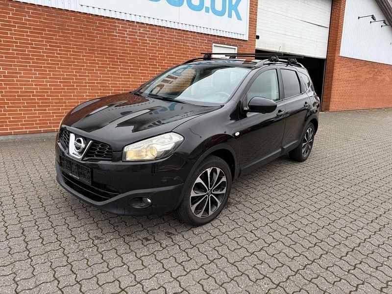 Schwarz Gebraucht 2013 Nissan Qashqai +2 Tekna SUV | 5.700 € (Superpreis) - Bild 1/4