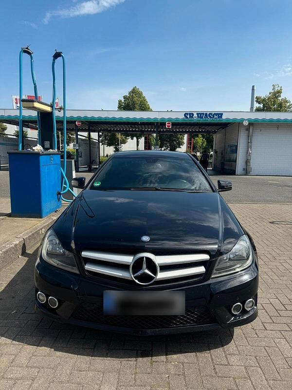 Gebraucht Mercedes C220 170 PS (125 kW) 2012 Schwarz Coupé