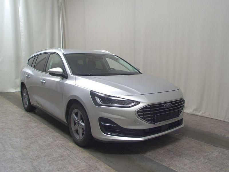 Gebraucht Ford Focus Titanium X 116 PS (85 kW) 2023 Polar silber metallic Kombi