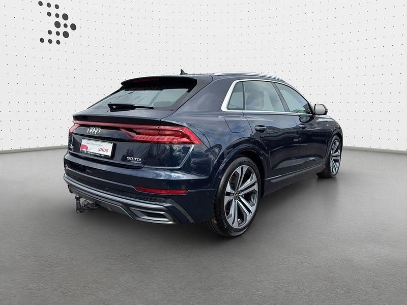 Gebraucht Audi Q8 S-Line 286 PS (210 kW) 2023 Waitomoblau metallic SUV