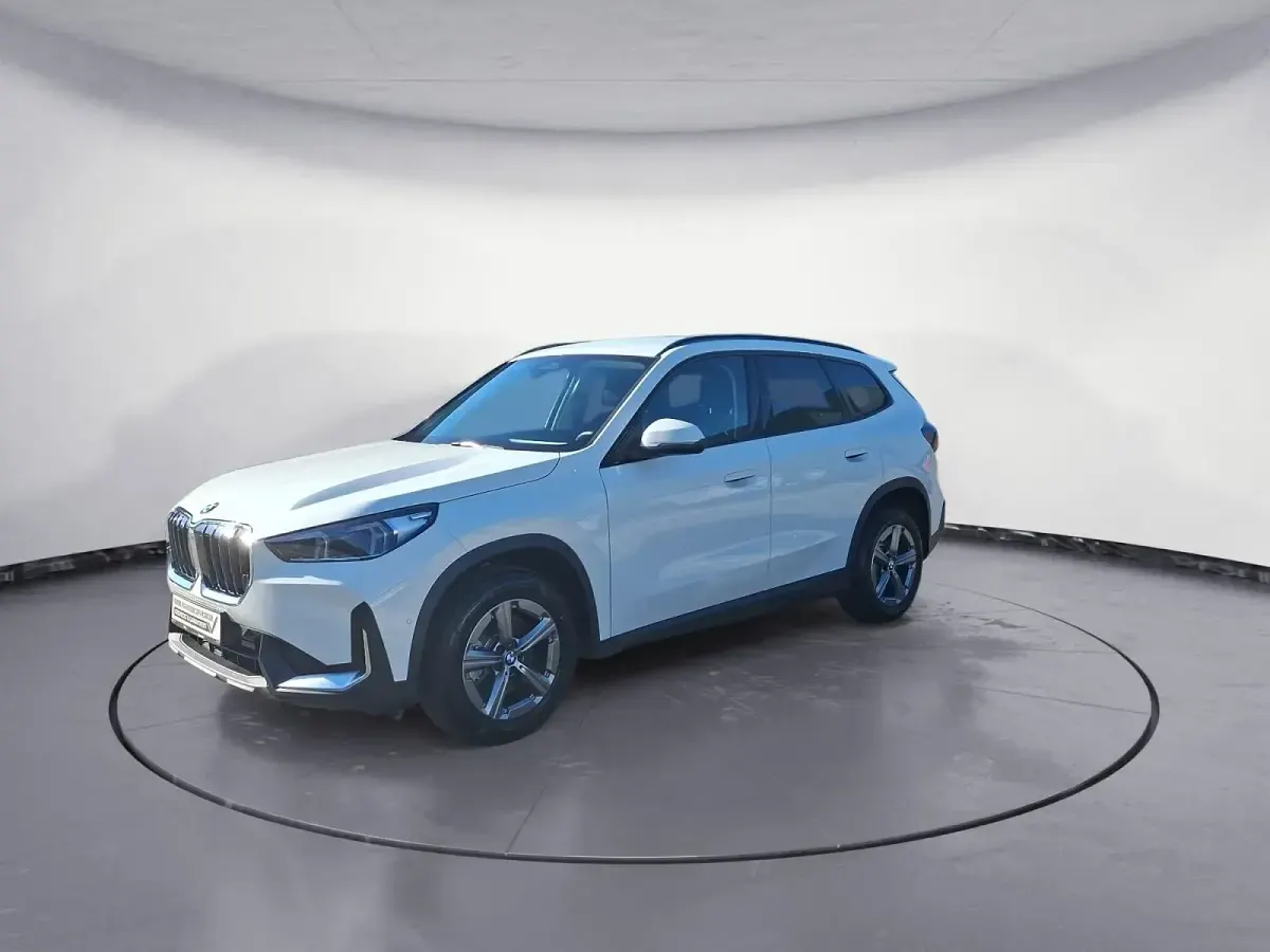 Używany BMW X1 156 KM (114 kW) 2025 Biały SUV