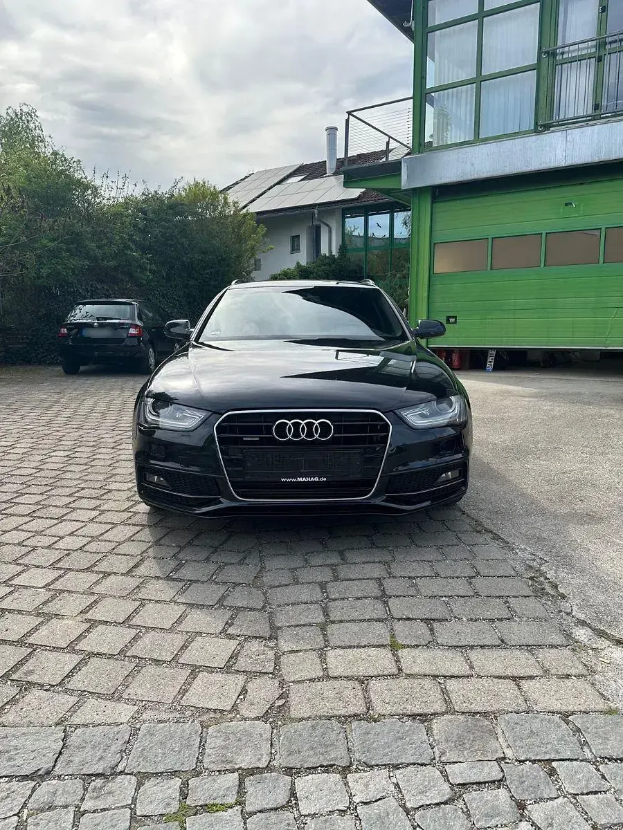 Gebraucht Audi A4 S-Line 211 PS (155 kW) 2012 Schwarz Kombi