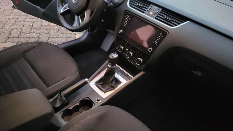 Gebraucht Skoda Octavia 116 PS (85 kW) 2019 Silber Limousine