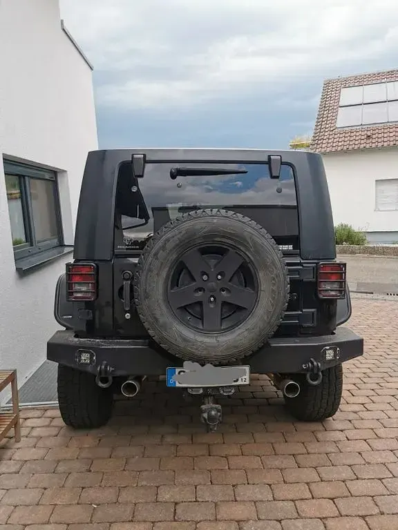 Gebraucht Jeep Wrangler Unlimited 199 PS (146 kW) 2008 Schwarz SUV