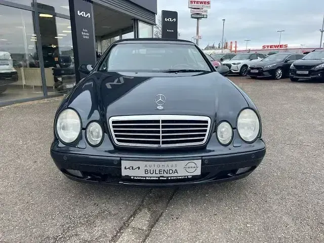 Gebraucht Mercedes CLK320 Elegance 218 PS (160 kW) 1998 Blau Cabrio