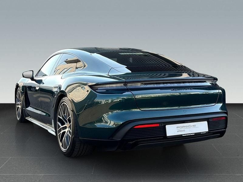 Gebraucht Porsche Taycan 439 kW (598 PS) 2023 Individualfarben: jetgrünmetallic (metallic) Limousine