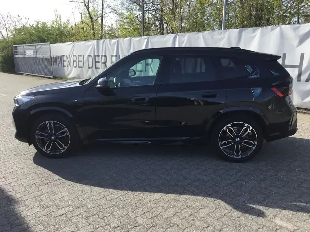 Second-hand BMW X1 Performance 136 CP (100 kW) 2025 Negru SUV