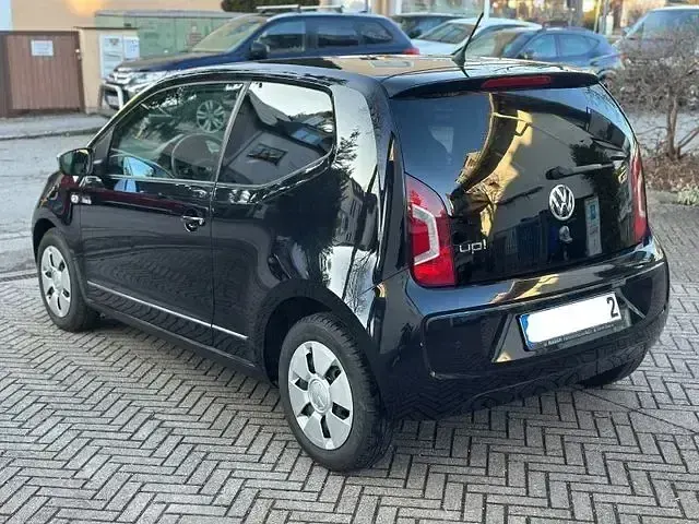 Usado VW up! 75 CV (55 kW) 2011 Negro Utilitario