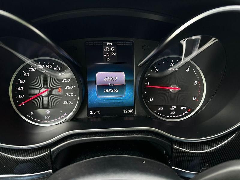 Gebraucht Mercedes V220 Edition 163 PS (119 kW) 2020 Silber Van / Kleinbus