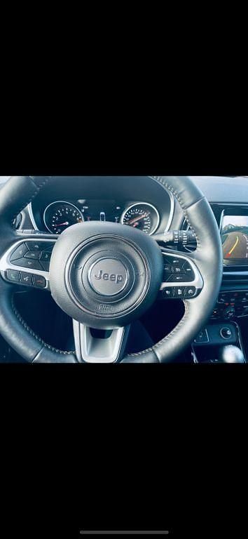 Gebraucht Jeep Compass Limited 140 PS (102 kW) 2017 Schwarz SUV