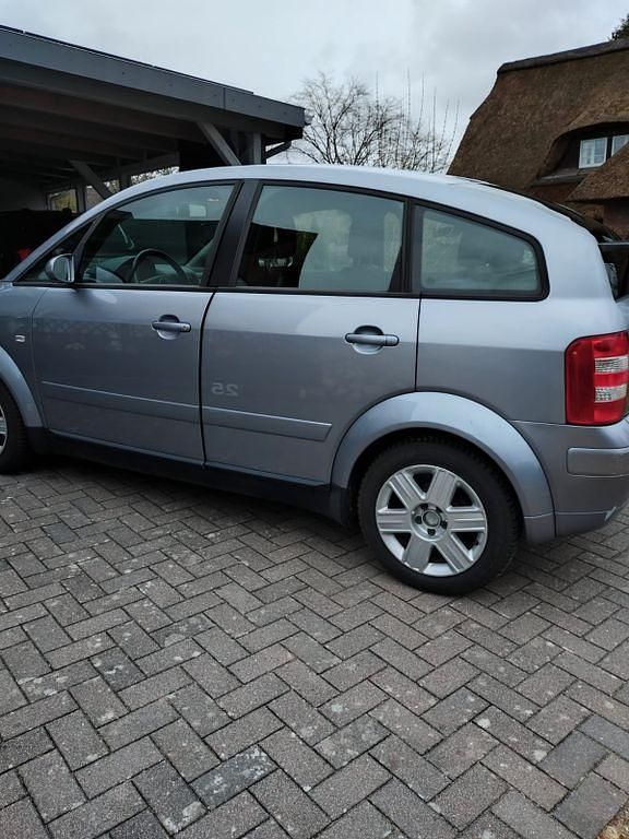 Gebraucht Audi A2 75 PS (55 kW) 2004 Silber Kleinwagen