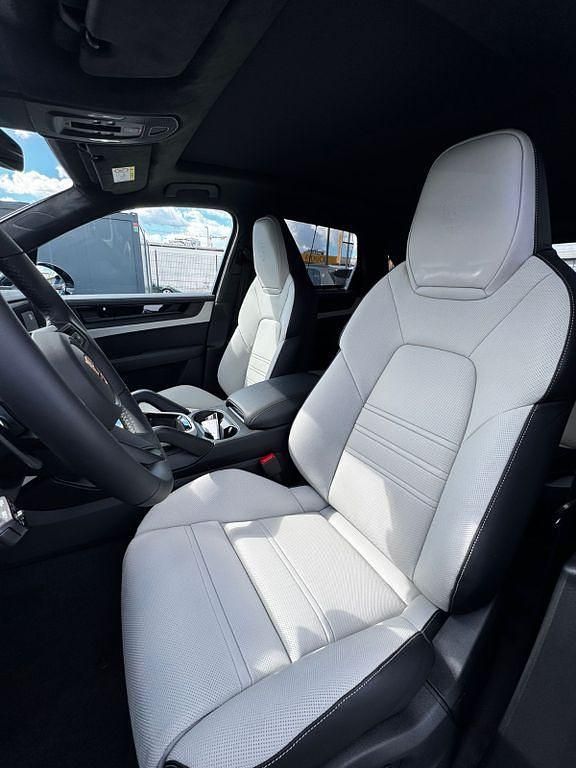 Neu Porsche Cayenne 500 PS (367 kW) 2026 Schwarz SUV