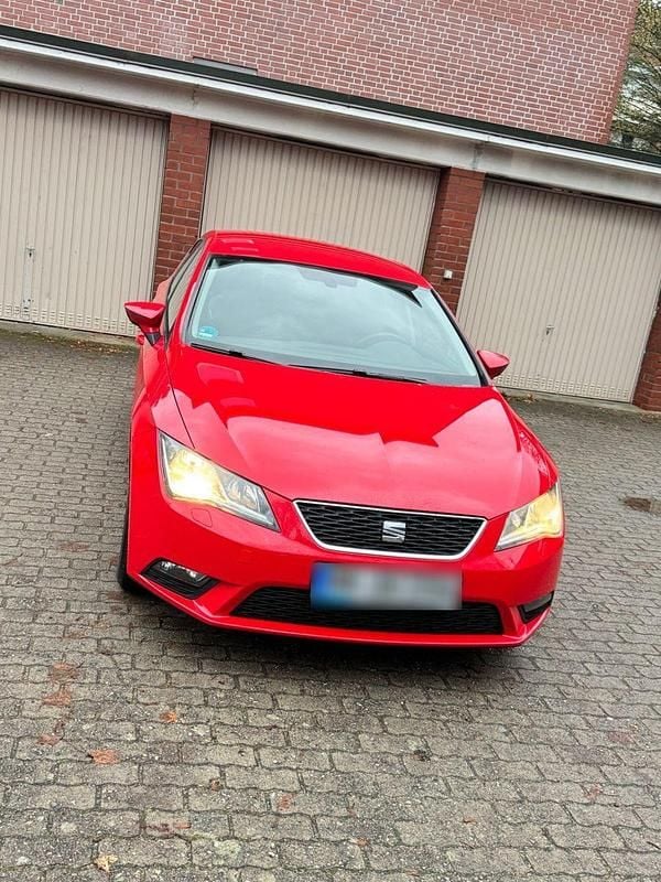 Second-hand Seat Leon Reference 110 CP (80 kW) 2014 Roșu Berlinǎ