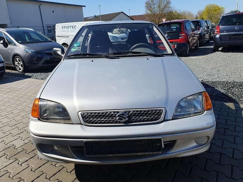 Gebraucht Suzuki Swift GL 53 PS (38 kW) 2002 Silber Kleinwagen