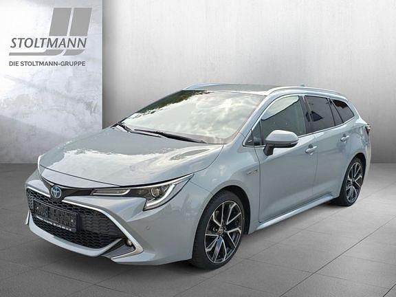 Manhattangrau metallic Gebraucht 2020 Toyota Corolla Plus | 21.290 € (Fairer Preis) - Bild 1/2