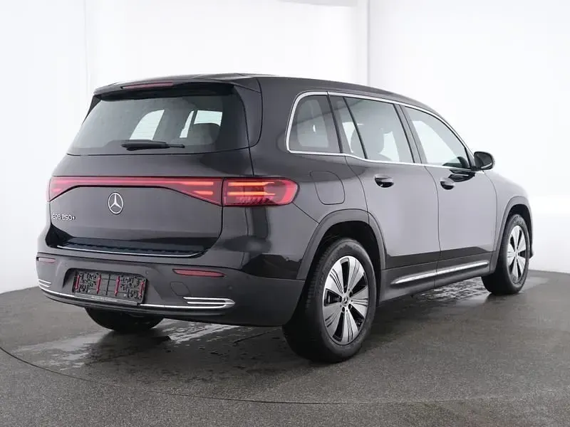 Second-hand Mercedes EQB250+ Advanced 140 kW (191 CP) 2025 Negru SUV