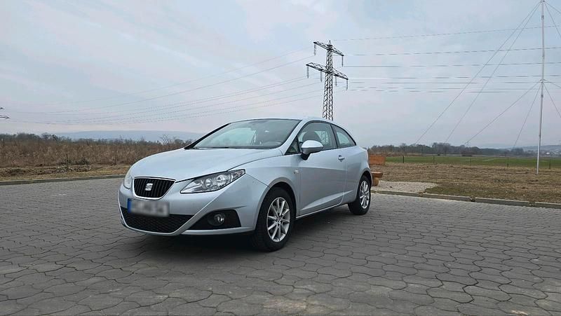 Gebraucht Seat Ibiza 86 PS (63 kW) 2011 Silber Limousine