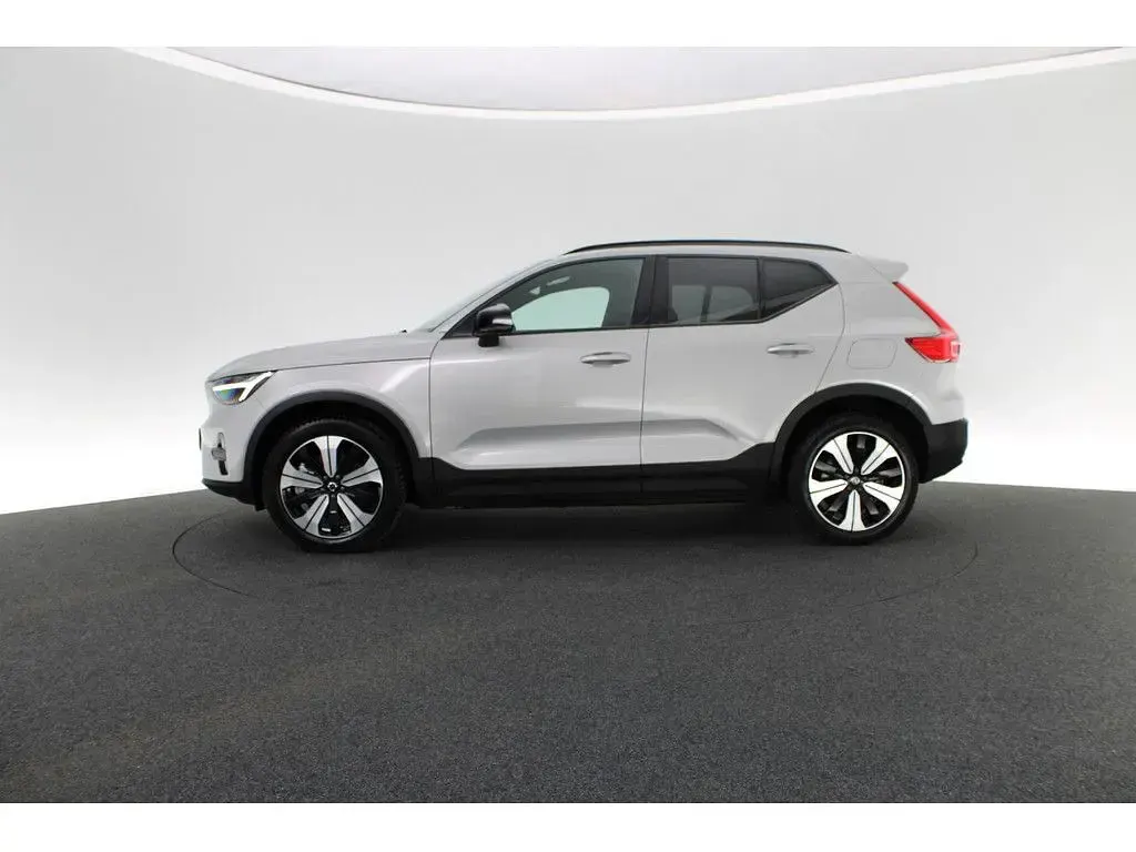 Brugt Volvo XC40 Core 169 kW (231 HK) 2023 Sølv SUV