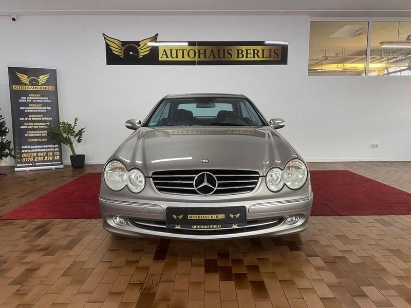 Gebraucht Mercedes CLK200 163 PS (119 kW) 2004 Silber Coupé
