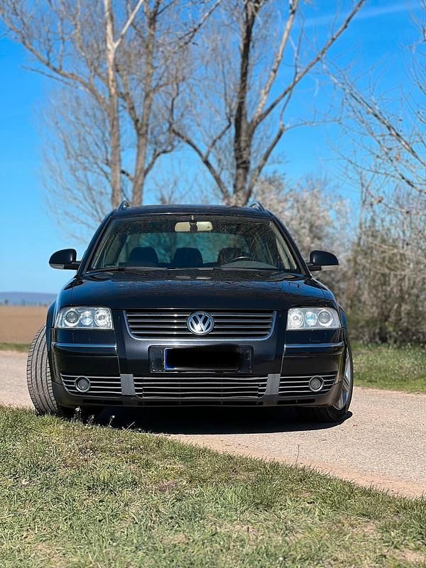 Gebraucht VW Passat 131 PS (96 kW) 2004 Schwarz Kombi