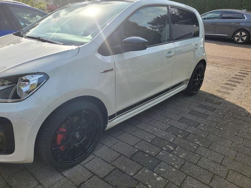 Weiß Gebraucht 2020 VW up! GTI Kleinwagen | 14.499 € (Guter Preis) - Bild 1/4
