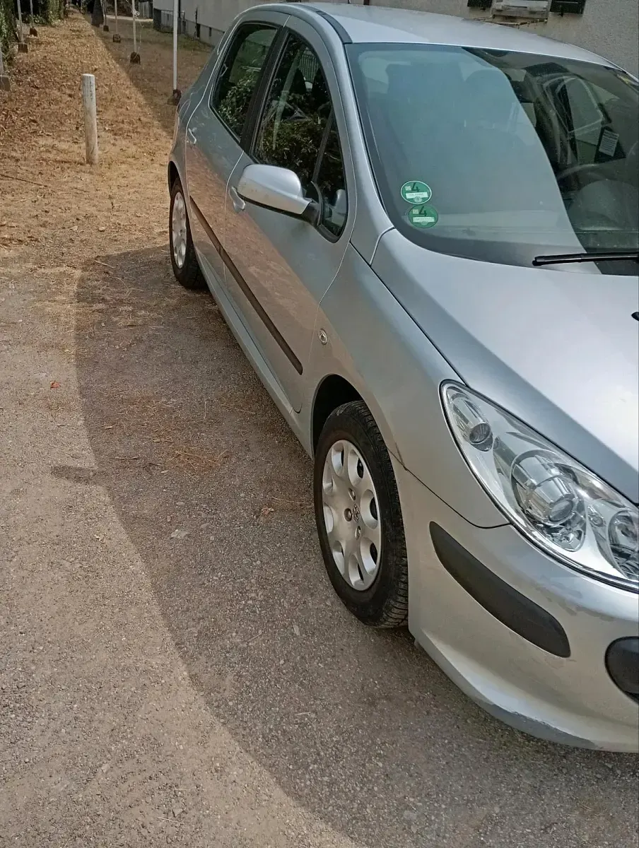 Gebraucht Peugeot 307 109 PS (80 kW) 2007 Limousine